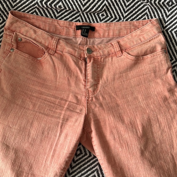 Soft pink jeans. Super comfy, stretch and casual. - Picture 4 of 7